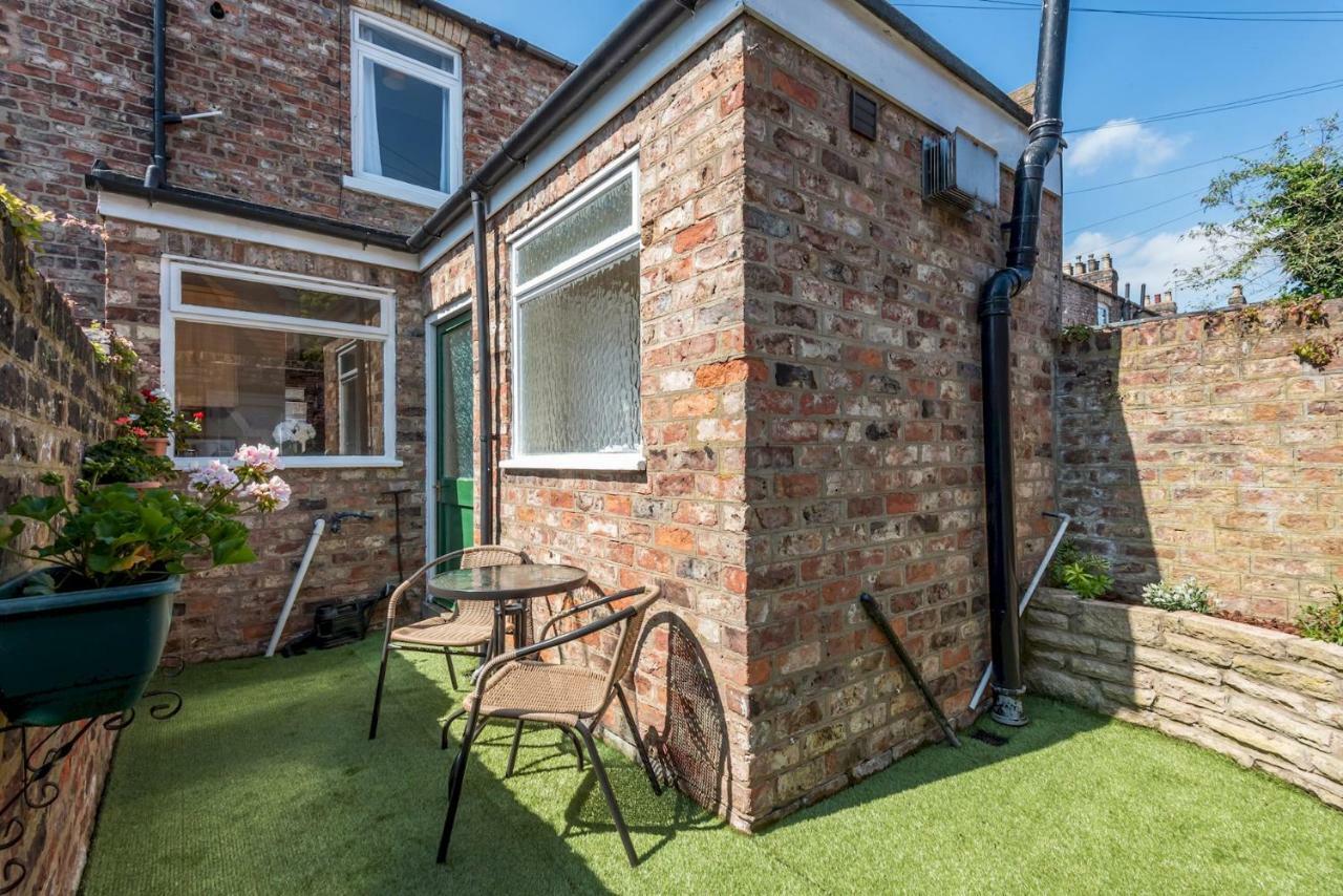 Cosy & Central Victorian House - Pass The Keys York Exterior foto